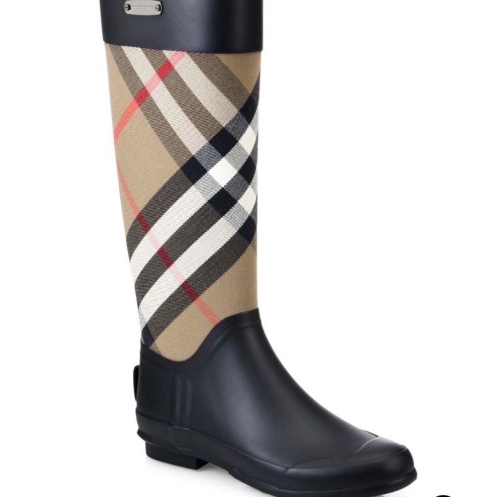 Burberry Check Rain Boot💧